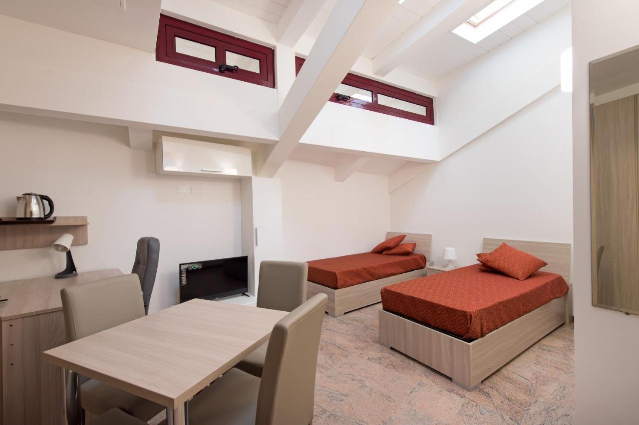 Ego' Residence Ферара Екстериор снимка
